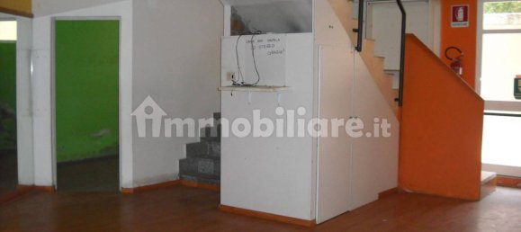 Propiedad comercial en Massa, Italy 300 m² No. 39674 31