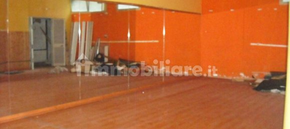 Propiedad comercial en Massa, Italy 300 m² No. 39674 35