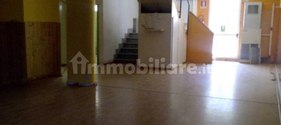 Propiedad comercial en Massa, Italy 300 m² No. 39674 12