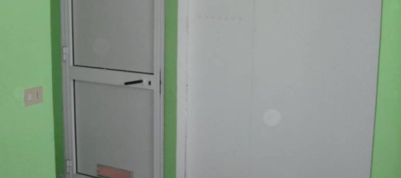 Propiedad comercial en Massa, Italy 300 m² No. 39674 26