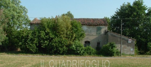 Casa de 5 habitaciónes en Cesena, Italy No. 18402 2
