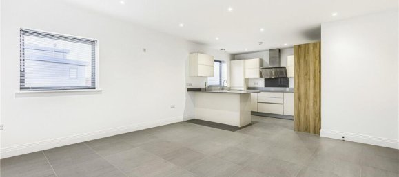 2 bedrooms Apartment in Cuffley, United Kingdom No. 6553 5