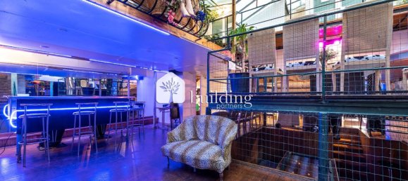 4 bedrooms Apartment in Paris, France No. 179889 14