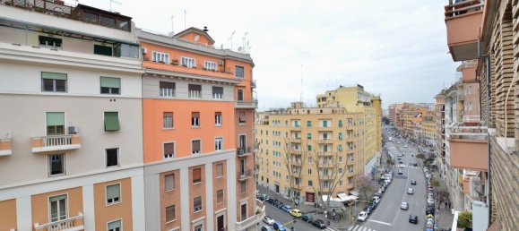 Квартира с 3 комнатами в Рим, Италия № 16029 37