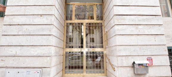 Квартира с 3 комнатами в Рим, Италия № 16029 2