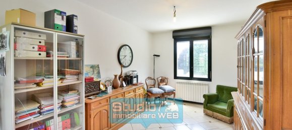 Edificio en Orsenigo, Italy 472 m² No. 306456 48