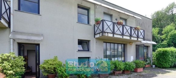 Edificio en Orsenigo, Italy 472 m² No. 306456 16