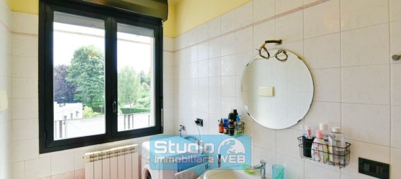 Edificio en Orsenigo, Italy 472 m² No. 306456 91