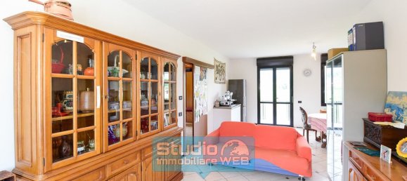 Edificio en Orsenigo, Italy 472 m² No. 306456 52