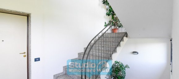 Edificio en Orsenigo, Italy 472 m² No. 306456 34