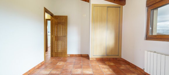 4 غرف نوم منزل في Aldeamayor de San Martin, Spain رقم 69306 47