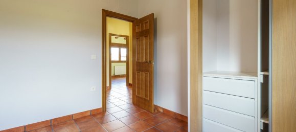 4 غرف نوم منزل في Aldeamayor de San Martin, Spain رقم 69306 49