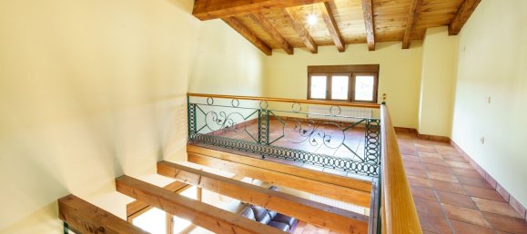 4 غرف نوم منزل في Aldeamayor de San Martin, Spain رقم 69306 37