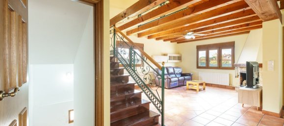 4 غرف نوم منزل في Aldeamayor de San Martin, Spain رقم 69306 16