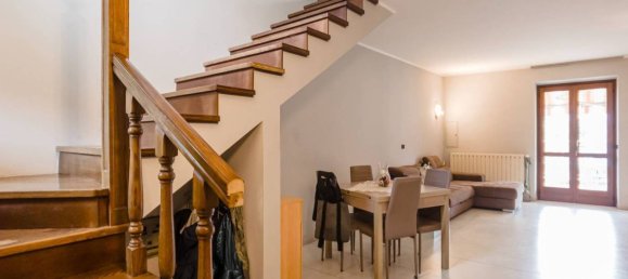 3 Schlafzimmer Haus in Piossasco, Italy, Nr. 264083 11