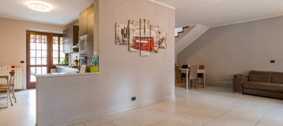 3 Schlafzimmer Haus in Piossasco, Italy, Nr. 264083 15