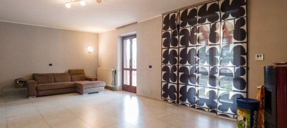 3 Schlafzimmer Haus in Piossasco, Italy, Nr. 264083 7