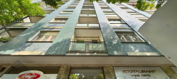 3 bedrooms Apartment in Milan, Italy No. 358851 2