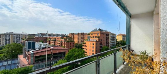 3 bedrooms Apartment in Milan, Italy No. 358851 14