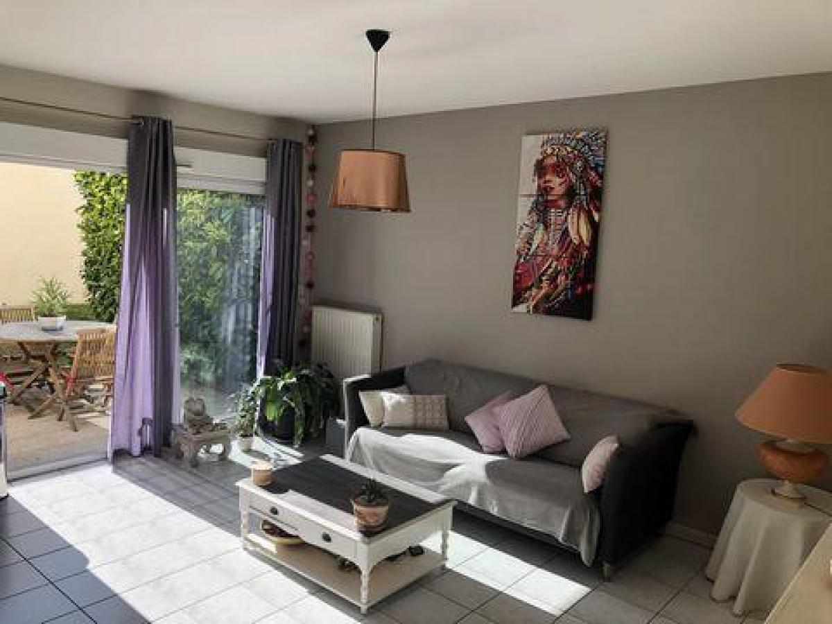 Студия в кондо  в Труа, Франция № 37614