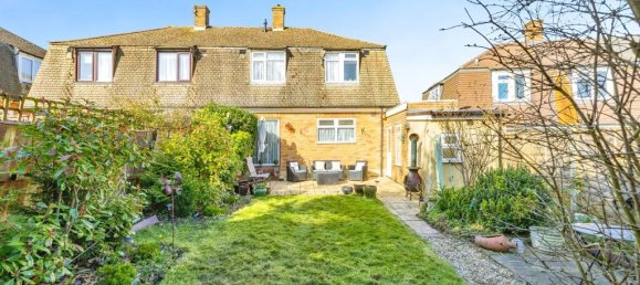 Casa T3 em Watford, United Kingdom N.º 6039 5