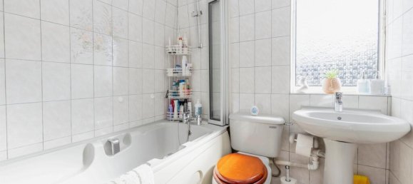 Casa T3 em Watford, United Kingdom N.º 6039 17