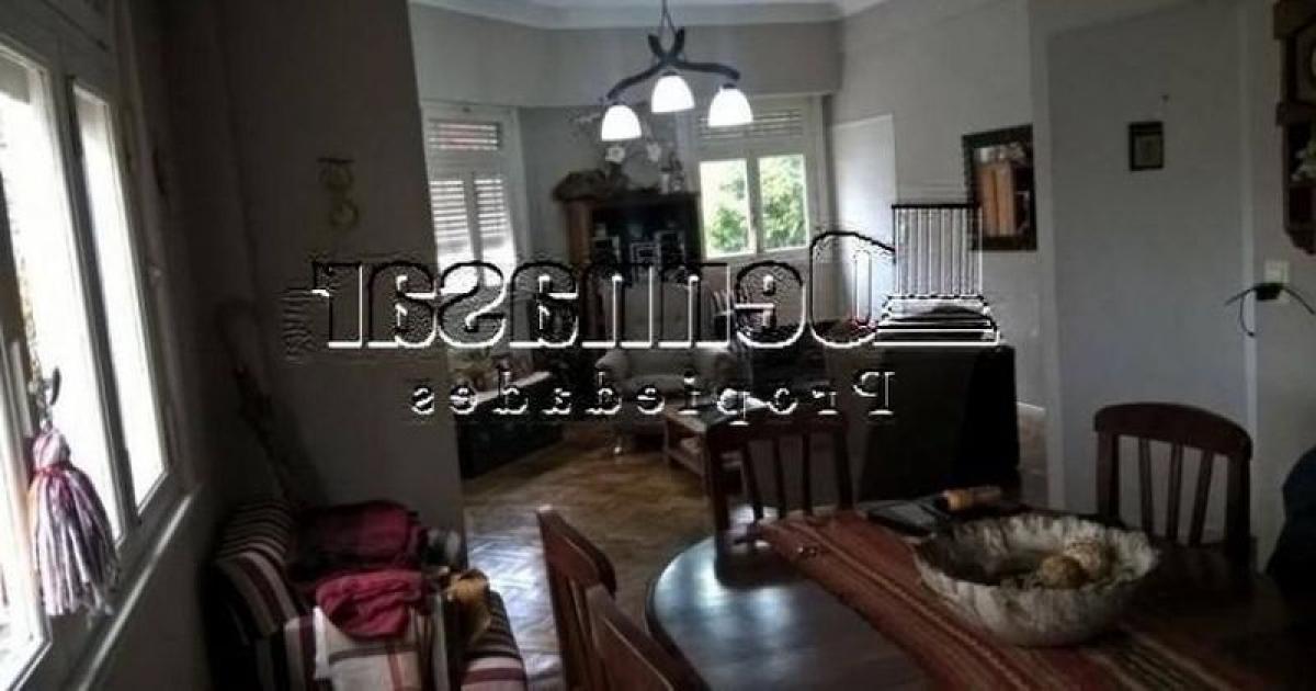 Casa de 3 dormitorios en Buenos Aires, Argentina No. 73468