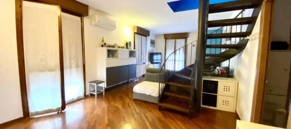 4 rooms Penthouse in Parma, Italy No. 24995 3