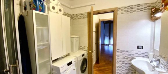 4 rooms Penthouse in Parma, Italy No. 24995 30