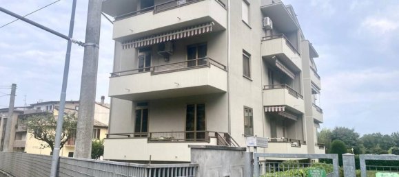 4 rooms Penthouse in Parma, Italy No. 24995 4