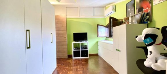 4 rooms Penthouse in Parma, Italy No. 24995 26