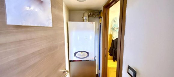 4 rooms Penthouse in Parma, Italy No. 24995 18