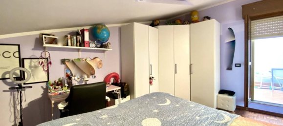 4 rooms Penthouse in Parma, Italy No. 24995 23