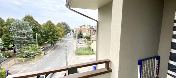 4 rooms Penthouse in Parma, Italy No. 24995 27