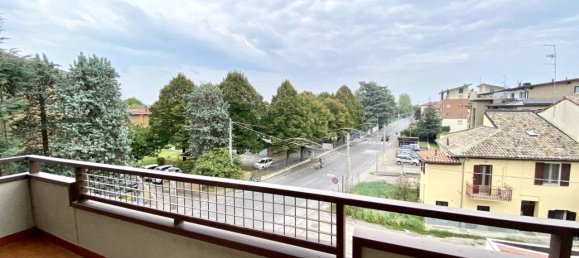 4 rooms Penthouse in Parma, Italy No. 24995 7