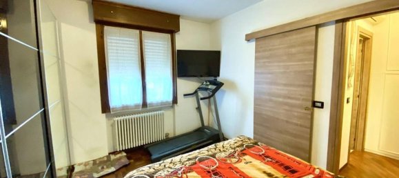 4 rooms Penthouse in Parma, Italy No. 24995 32