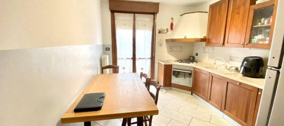 4 rooms Penthouse in Parma, Italy No. 24995 16