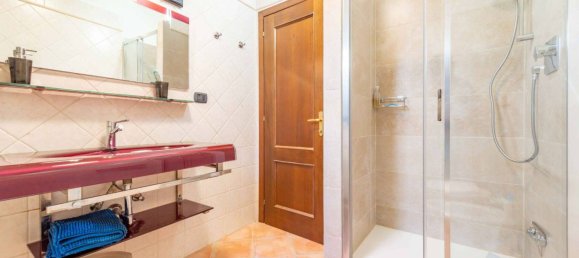 3 Schlafzimmer Haus in Guidonia Montecelio, Italy, Nr. 327323 7