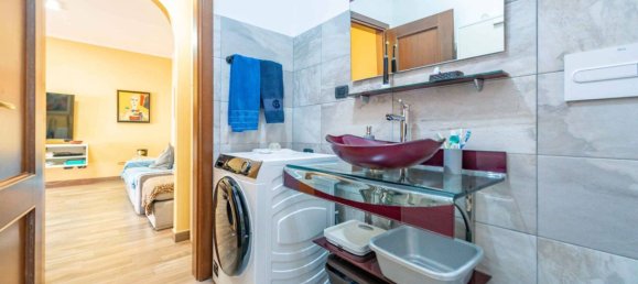 3 Schlafzimmer Haus in Guidonia Montecelio, Italy, Nr. 327323 9