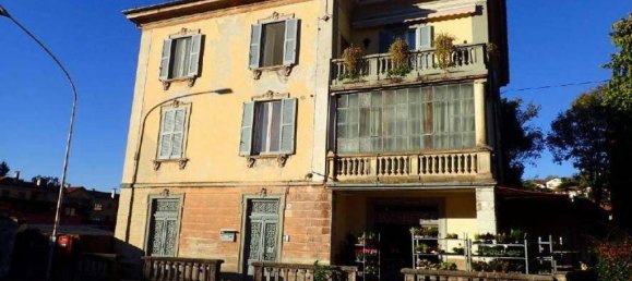 Apartamento de 2 dormitorios en Laveno-Mombello, Italy No. 282563 2