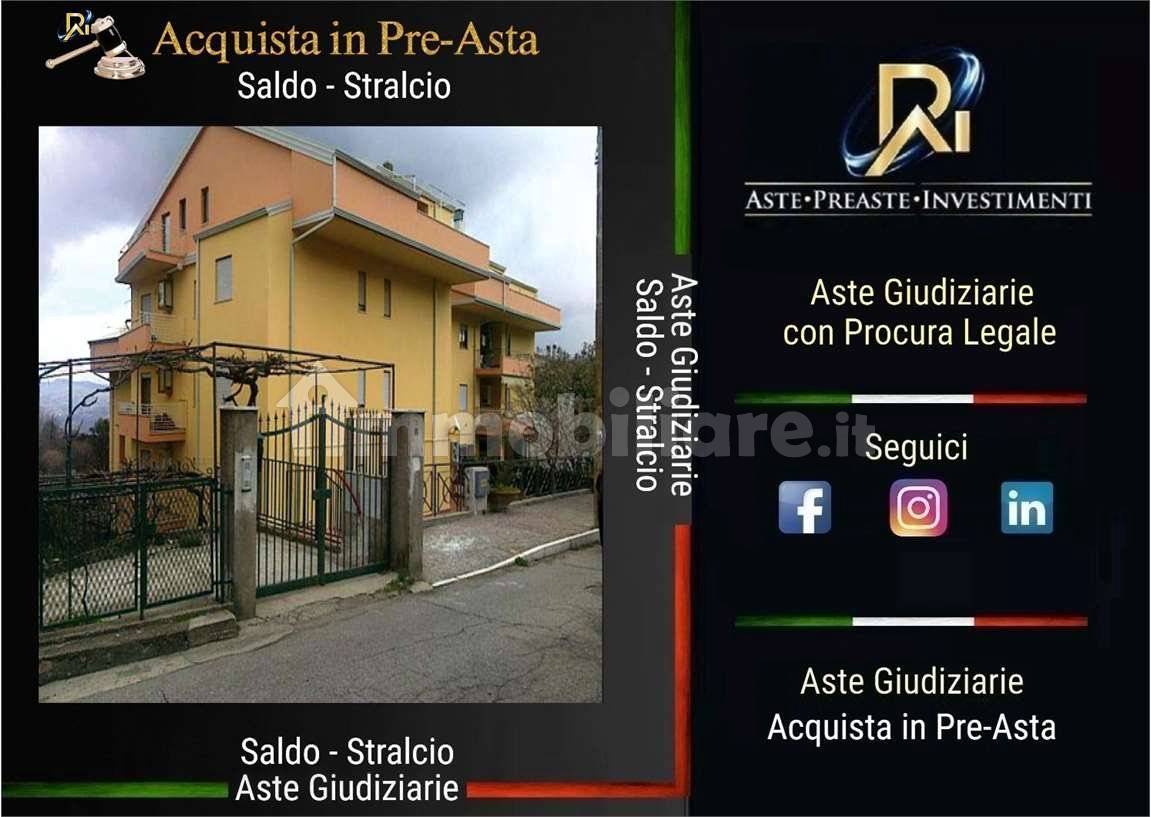 4 bedrooms Apartment in Cerisano, Italy No. 186438
