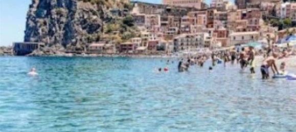 4 bedrooms Apartment in Cerisano, Italy No. 186438 11