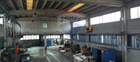 2973m² Warehouse in Grumello del Monte, Italy No. 379216 11