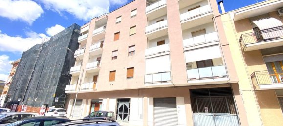 Квартира с 2 спальнями в Лечче, Италия № 329645 17