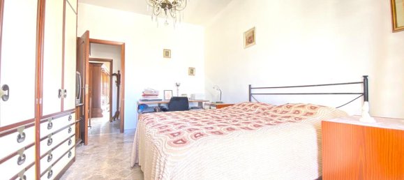 Квартира с 2 спальнями в Лечче, Италия № 329645 10