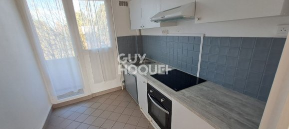 2 bedrooms Apartment in Laon, France No. 152778 4