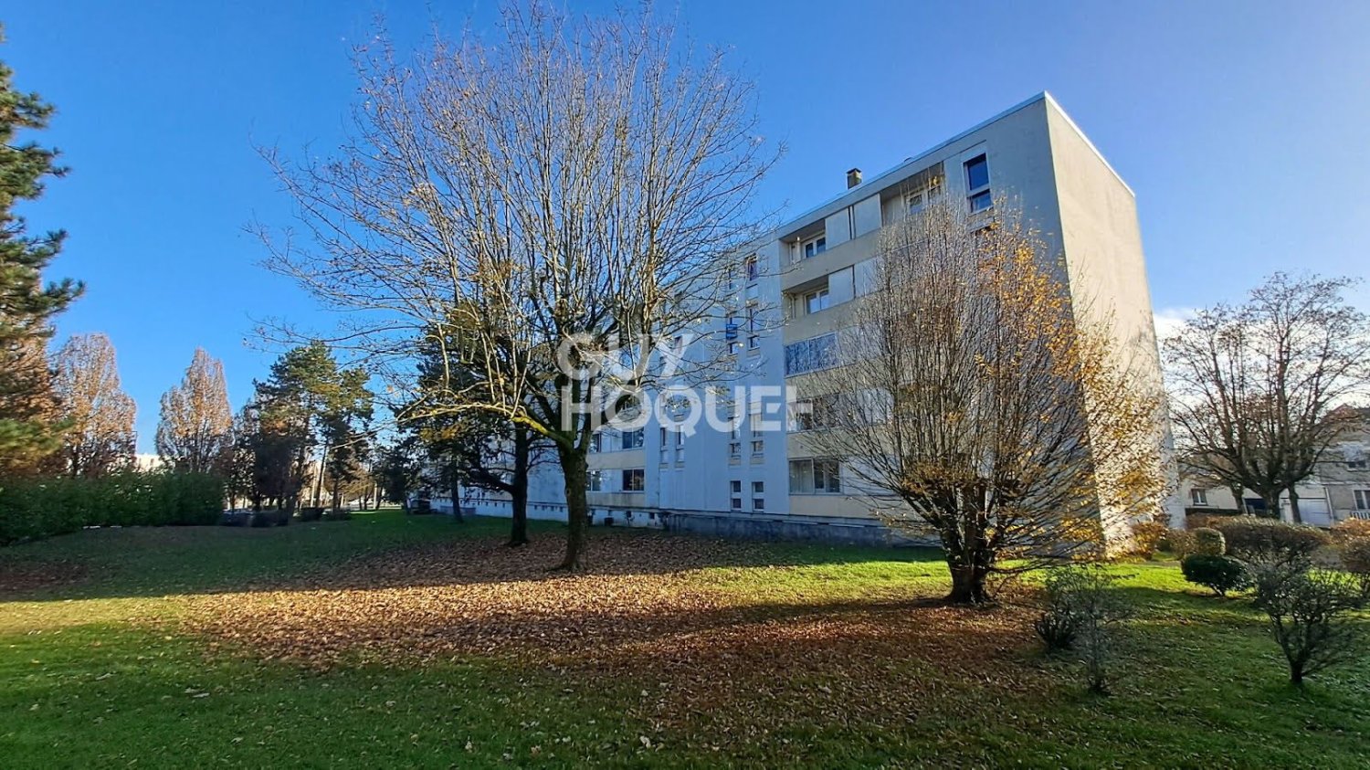2 bedrooms Apartment in Laon, France No. 152778