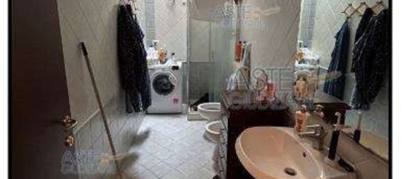 4 rooms Apartment in Monsummano Terme, Italy No. 289360 15