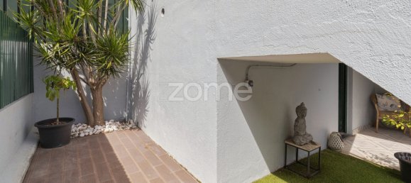 Дом с 4 спальнями в Алмада, Португалия № 355000 26