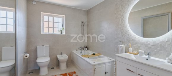 Дом с 4 спальнями в Алмада, Португалия № 355000 23